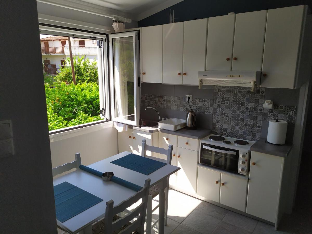 Nymphes Apartments Selianítika Eksteriør bilde